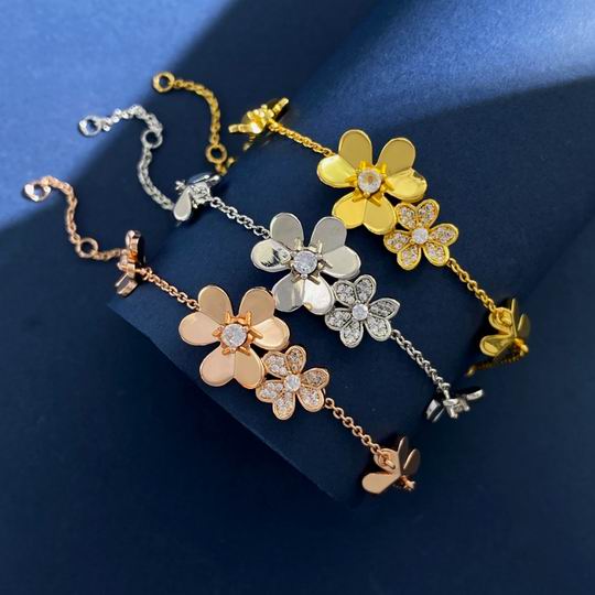 Van Cleef & Arpels bracelet lyh18